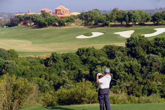 La Junta de Andalucía premia la labor realizada por el Club de Golf La Cañada