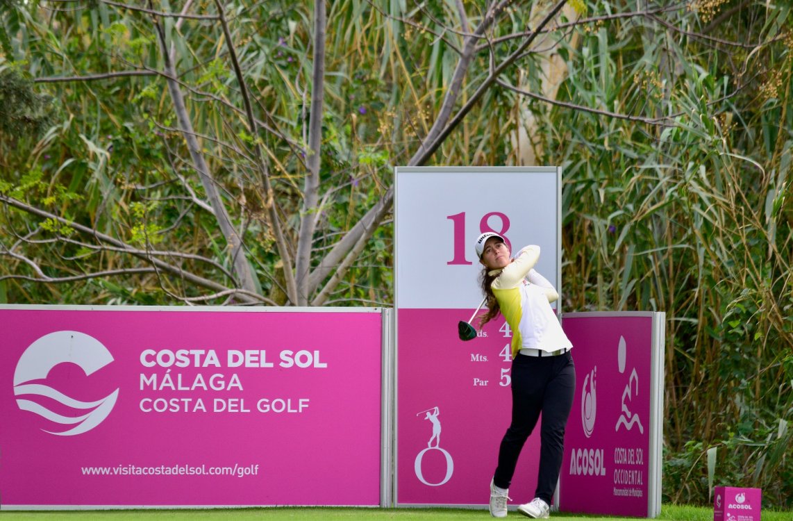 Nuria Iturrioz manda en el Andalucía Costa del Sol Open de España