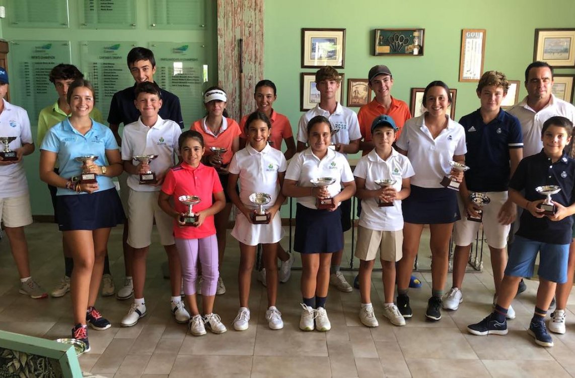 Los golfistas sevillanos triunfan en el Circuito Infantil y Benjamín en Isla Canela Links