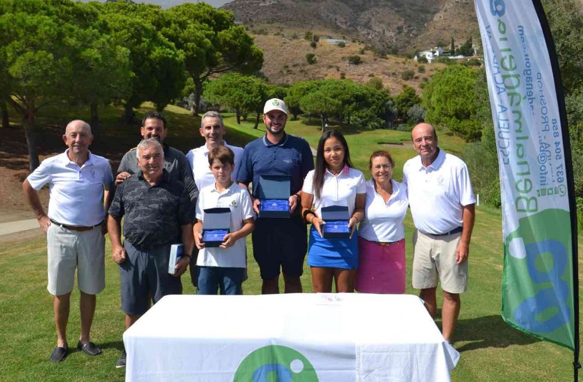 Javier Pérez se lleva el triunfo en la V Prueba Puntuable de Pitch & Putt en Benalmádena Golf