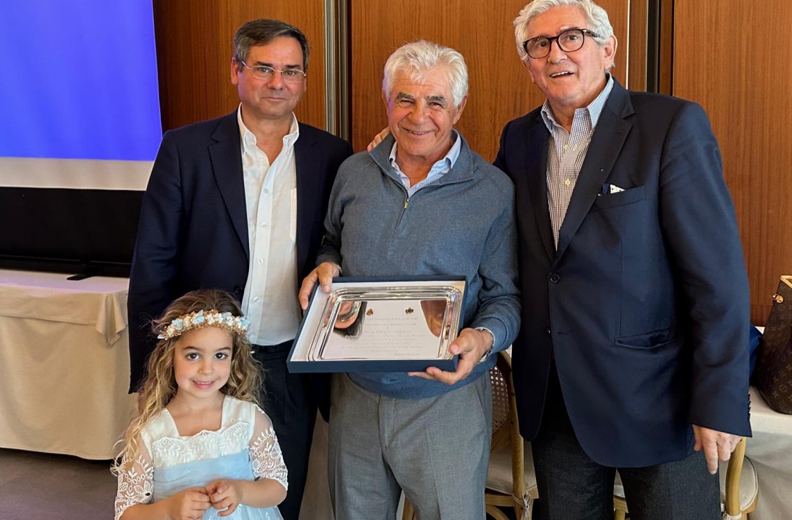 Juan Quirós celebra sus “bodas de oro” como profesional de golf