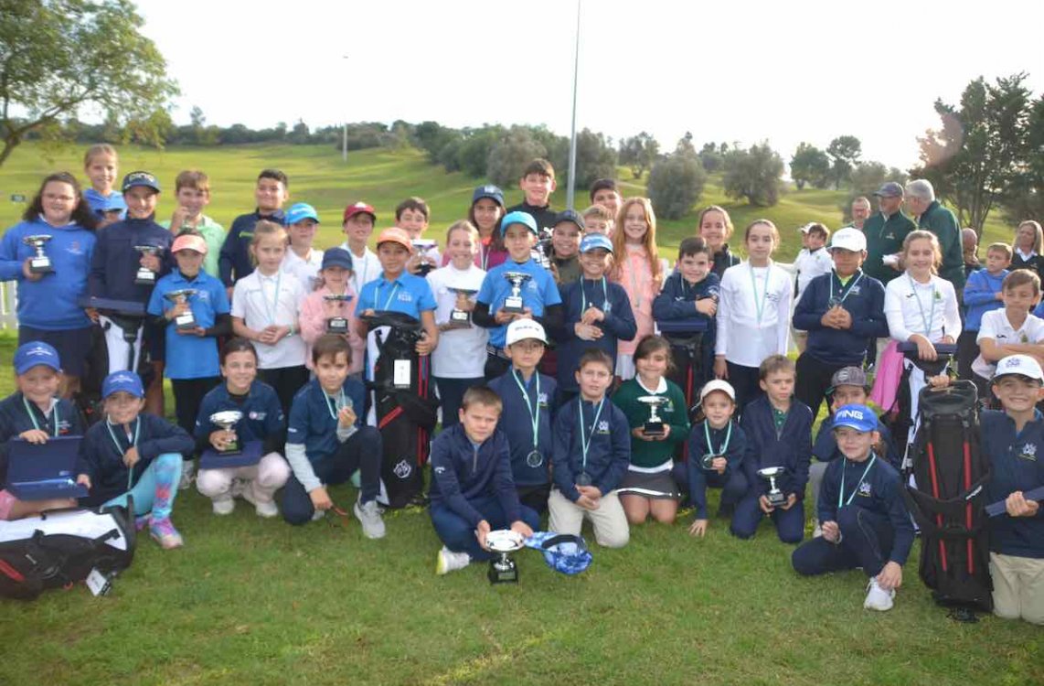 Sherry Golf corona a los campeones de la Final del Pequecircuito