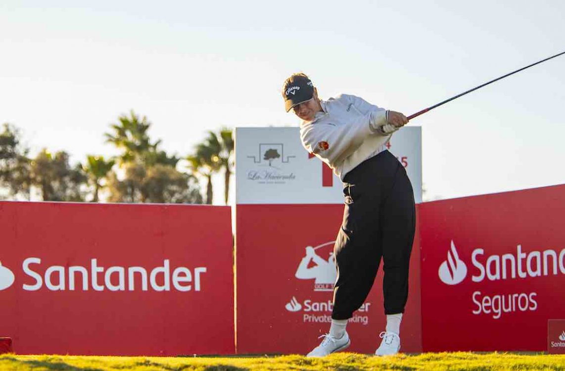 Ana Peláez lidera con solvencia en la primera jornada del Santander Campeonato de España de Profesionales Femenino External