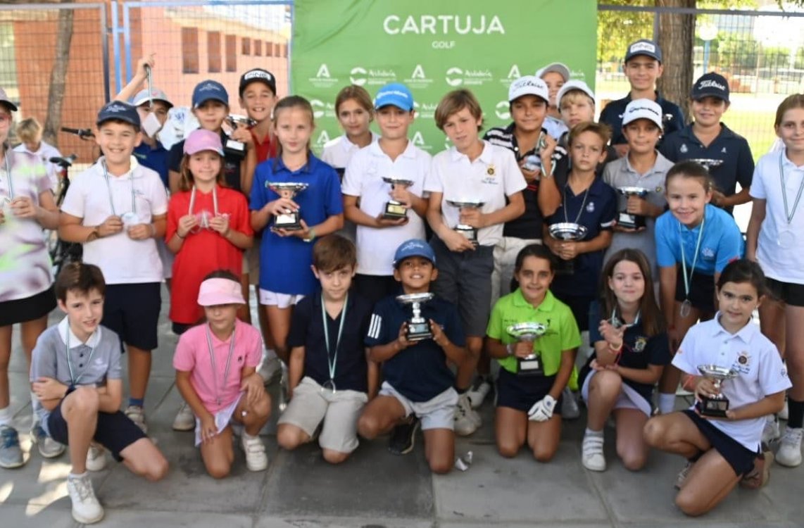 La Cartuja recibe al Pequecircuito en un espléndido sábado de golf La Cartuja recibe al Pequecircuito en un espléndido sábado de golf