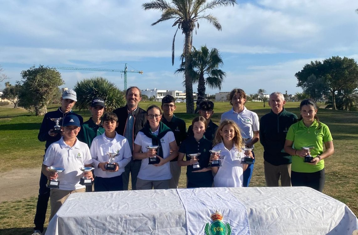 El circuito juvenil deja su sello en un gran domingo de competición en Alborán Golf