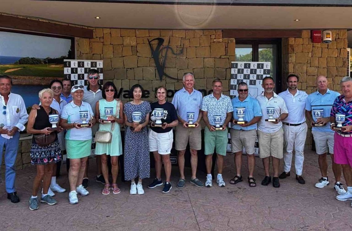 Victorias de Blanca Hermana y Jun Mori y Andrew Dyson y Paul Holliday en el Campeonato Internacional de Andalucía Dobles Senior Victorias de Blanca Hermana y Jun Mori y Andrew Dyson y Paul Holliday en el Campeonato Internacional de Andalucía Dobles Senior