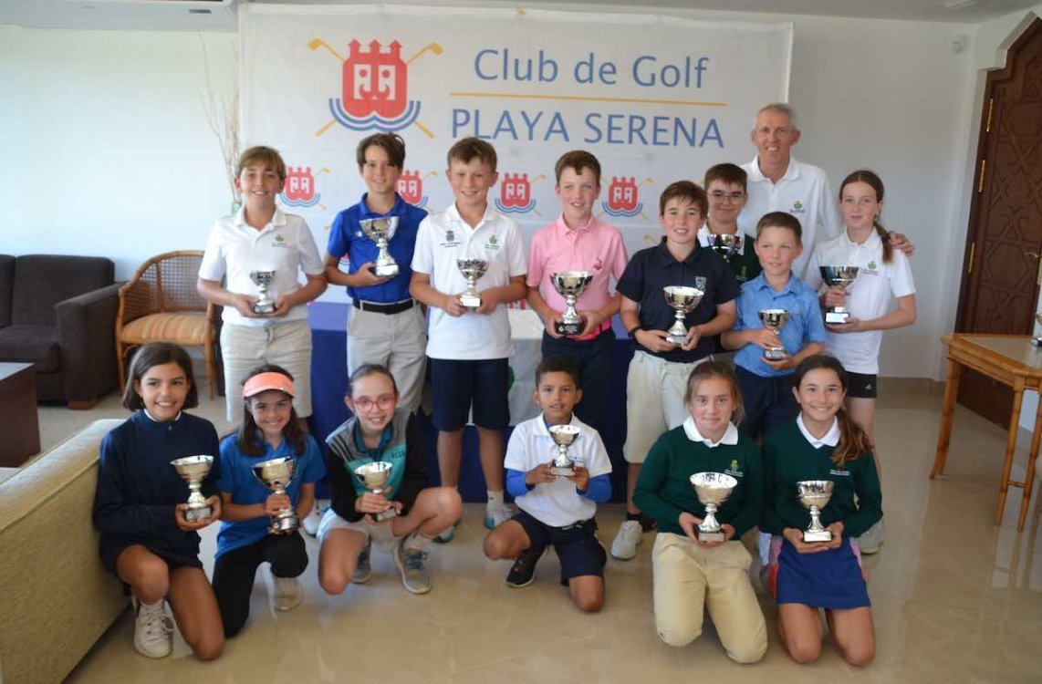 Los más pequeños desafían al viento en el Gran Premio Alevín y Benjamín de Playa Serena Los más pequeños desafían al viento en el Gran Premio Alevín y Benjamín de Playa Serena