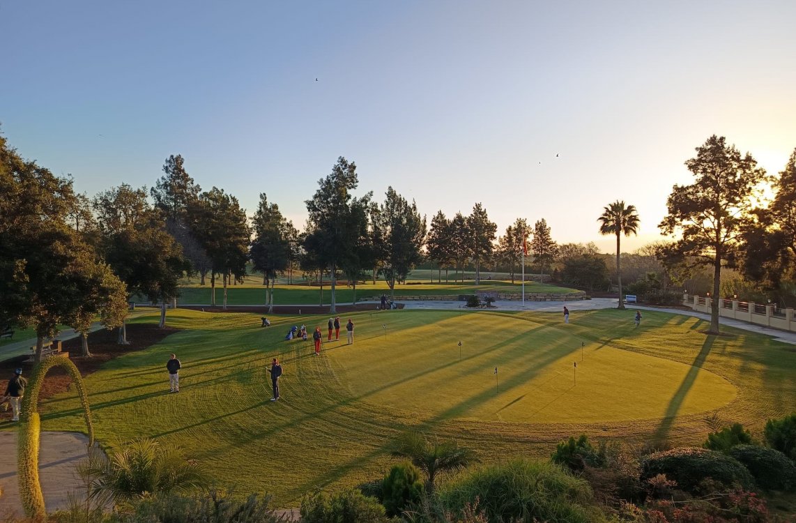 Guadalhorce y Lauro Golf ponen a prueba a los seniors en el Torneo de Málaga