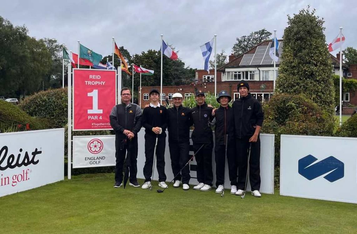 Sobresaliente comienzo de Martín Cervera y Oliver de Wint en el Reid Trophy