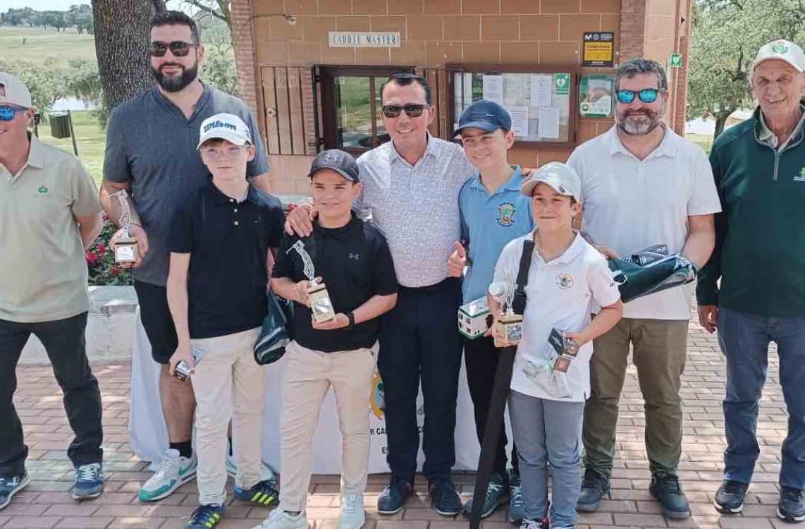 Pajares y Antoli se imponen en la quinta prueba del Circuito de 5ª y 6ª Categoría de Andalucía Pajares y Antoli se imponen en la quinta prueba del Circuito de 5ª y 6ª Categoría de Andalucía