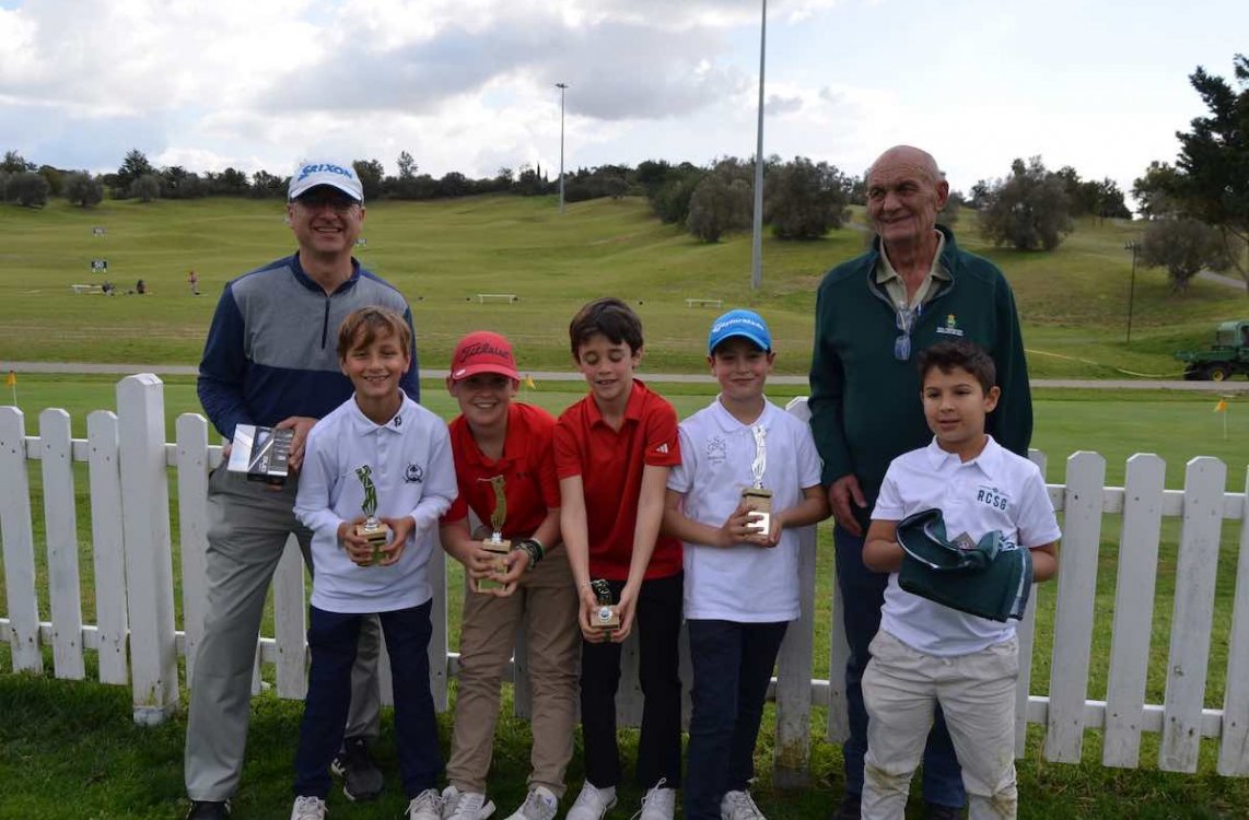 Víctor Román y Carlos Breijo se salen en el Circuito de 5ª y 6ª categoría en corto en Sherry Golf