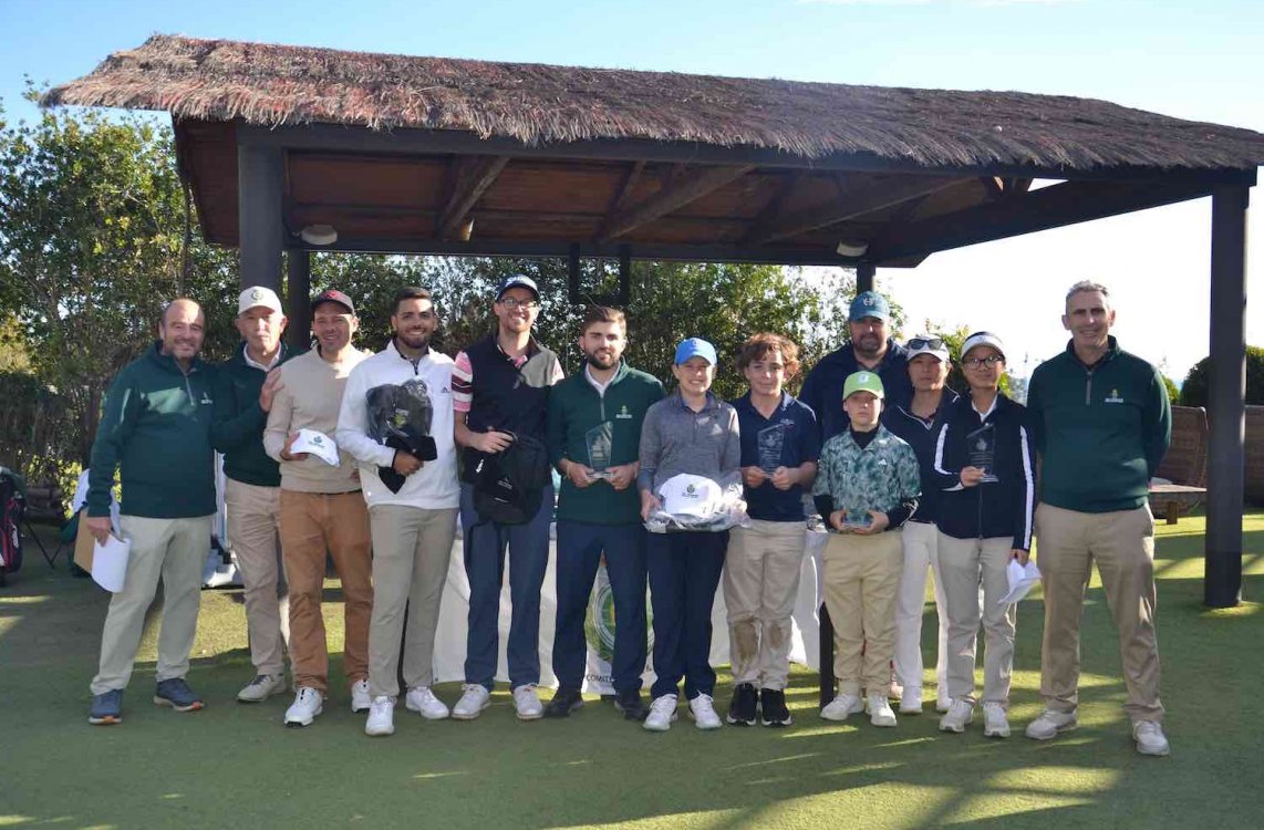 Laurentino Gil Salas brilla en Magna Marbella en una II Prueba Puntuable de P&P con hoyo en uno