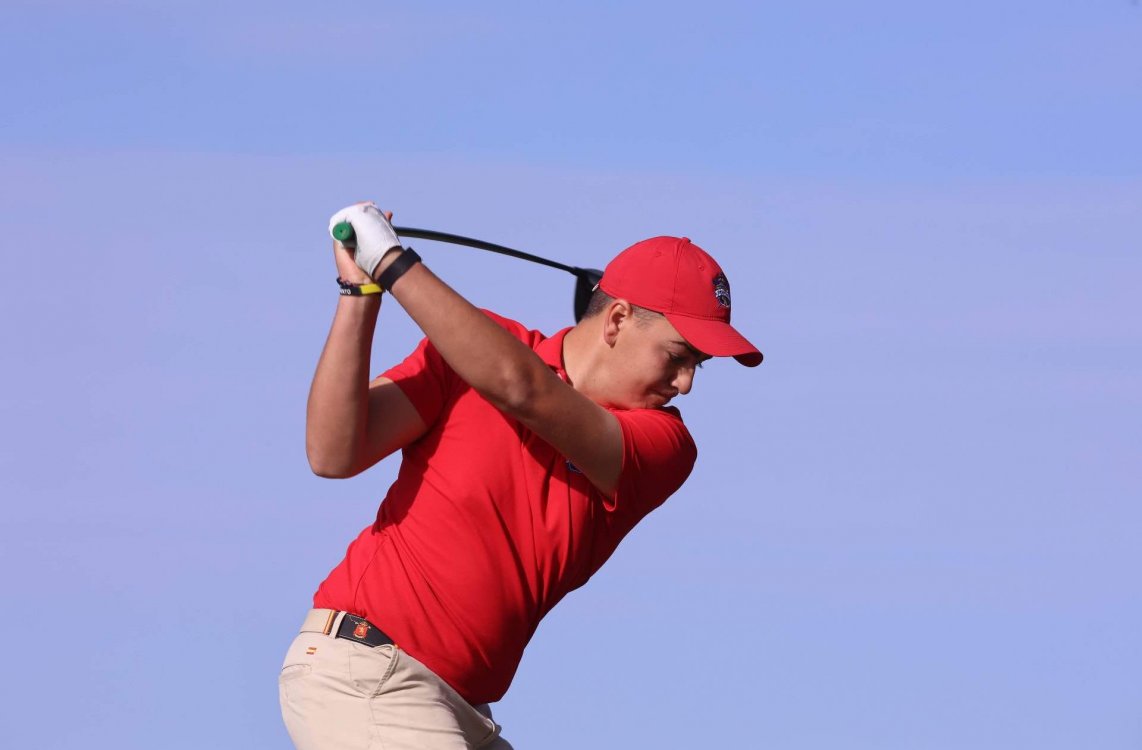 Adriana García Terol y Gonzalo Baños mandan en la Copa de Andalucía a falta de 18 hoyos